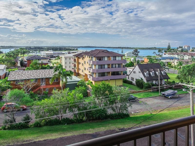 7/24 Waugh Street, Port Macquarie, Port Macquarie - Thumbnail 2