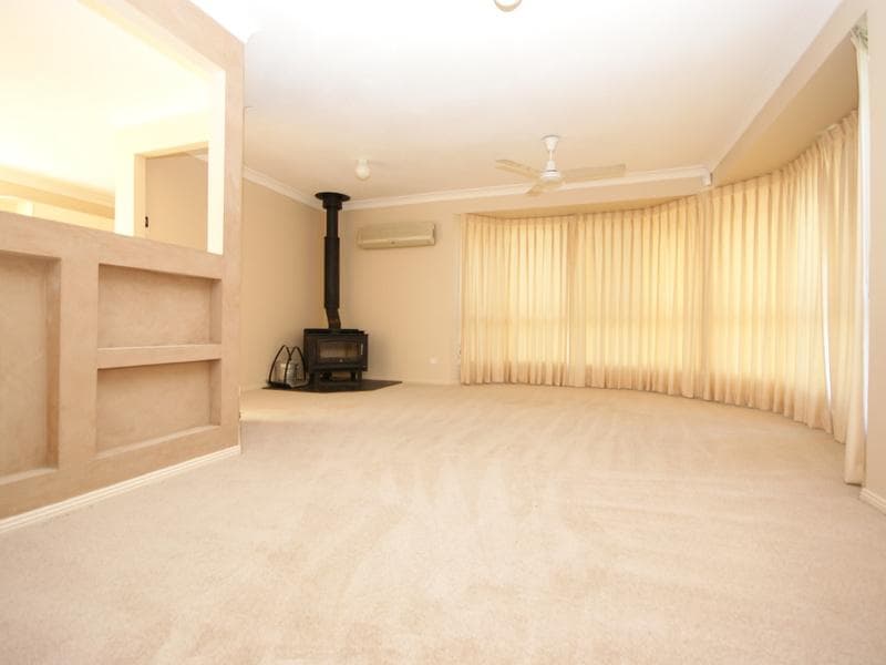 6/83																										Old South Head Road
														
								Bondi Junction, NSW 2022, Kings Park - Thumbnail 5