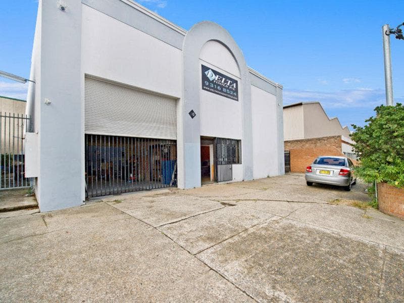 6/83																										Old South Head Road
														
								Bondi Junction, NSW 2022, Botany - Thumbnail 2
