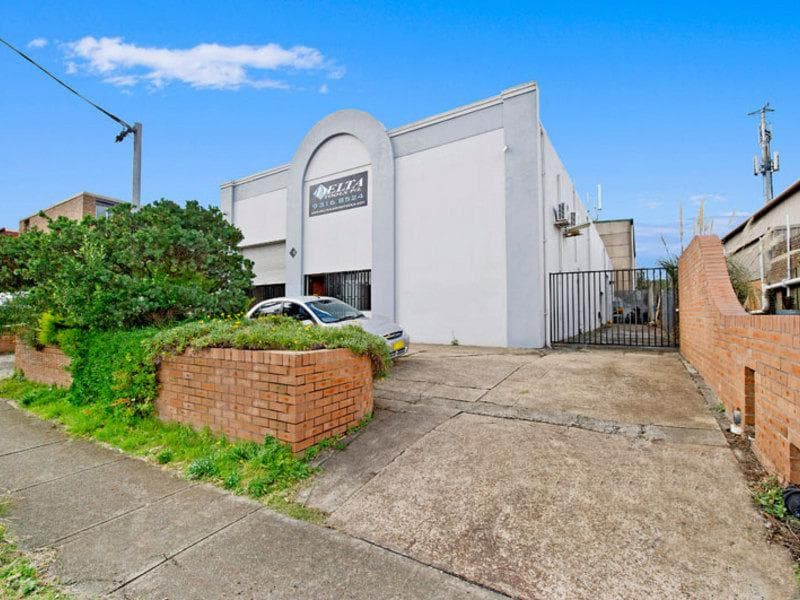6/83																										Old South Head Road
														
								Bondi Junction, NSW 2022, Botany - Thumbnail 3