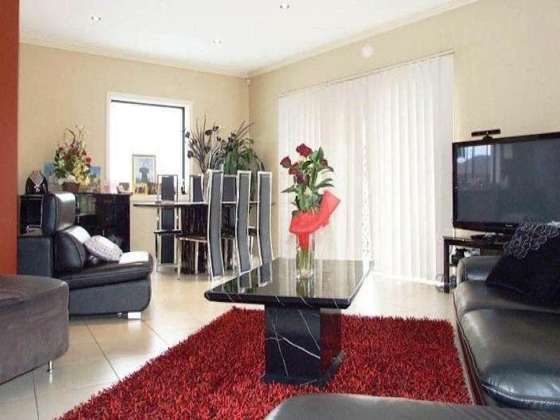 11 Fairland Ave, Greenacre, Greenacre - Thumbnail 3
