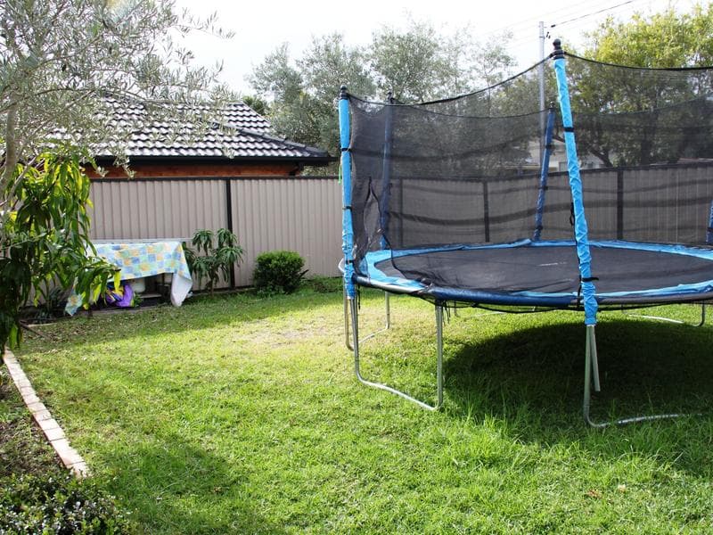 11 Fairland Ave, Greenacre, Greenacre - Thumbnail 7