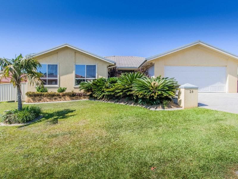 28 Olivine Street, Port Macquarie, Port Macquarie - Image 1
