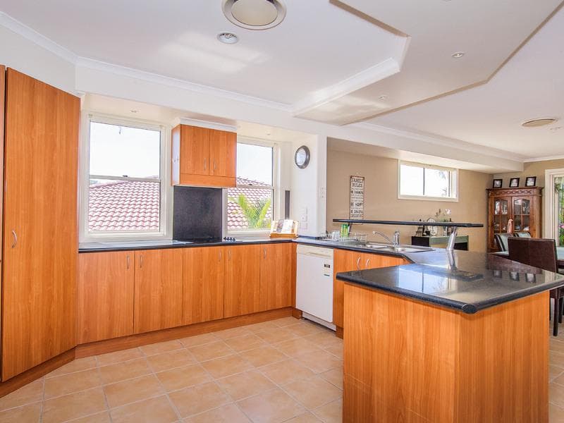 28 Olivine Street, Port Macquarie, Port Macquarie - Thumbnail 3