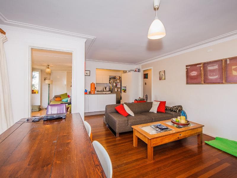 6/83																										Old South Head Road
														
								Bondi Junction, NSW 2022, Port Macquarie - Thumbnail 4