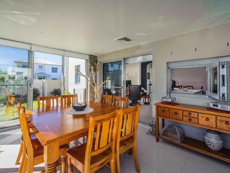 37 Portside Crescent, Port Macquarie, Port Macquarie - Thumbnail 5