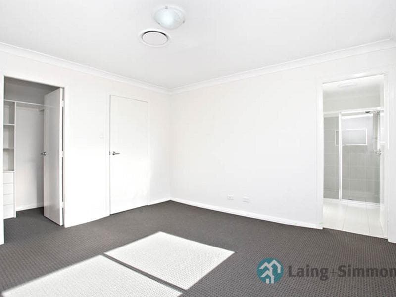 4 Pentland St, Middleton Grange, Middleton Grange - Thumbnail 3