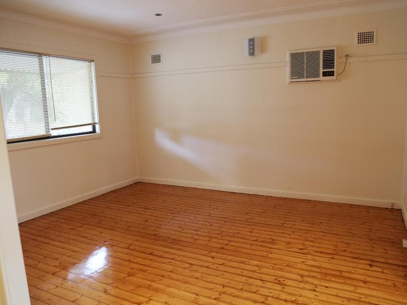 25 Eva Street, Roselands, Roselands - Thumbnail 5