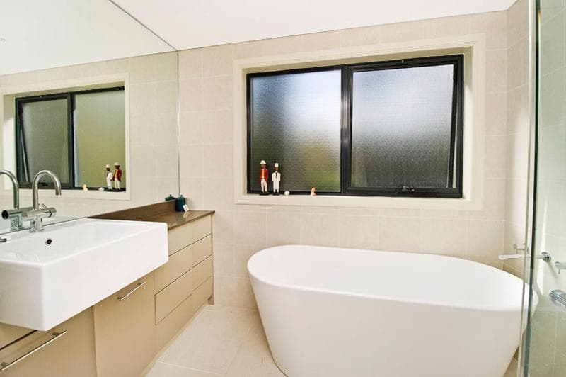 6/83																										Old South Head Road
														
								Bondi Junction, NSW 2022, Woollahra - Thumbnail 6