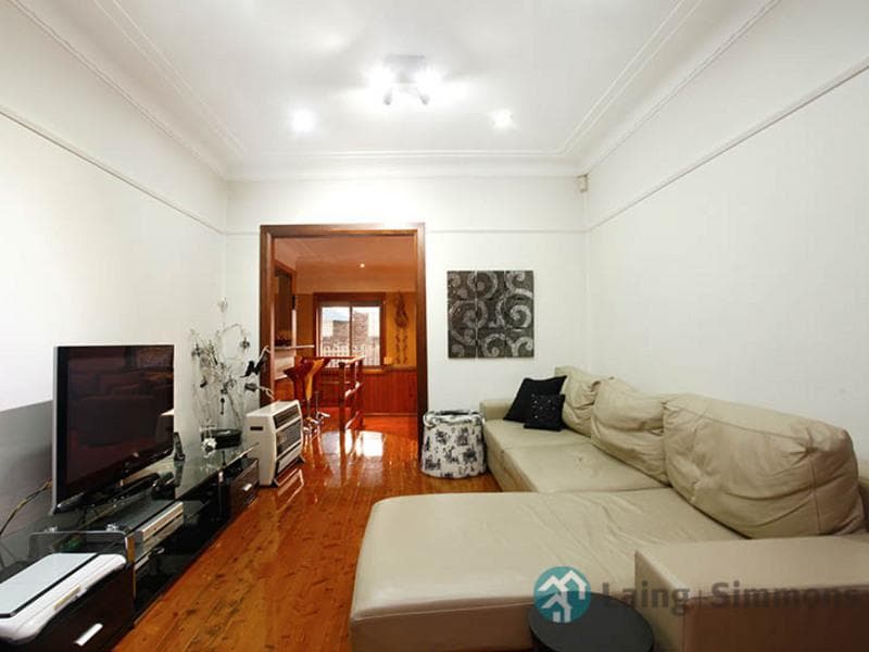 6/83																										Old South Head Road
														
								Bondi Junction, NSW 2022, Merrylands - Thumbnail 3