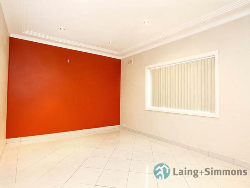 27 Lackey Street, Granville, Granville - Thumbnail 3