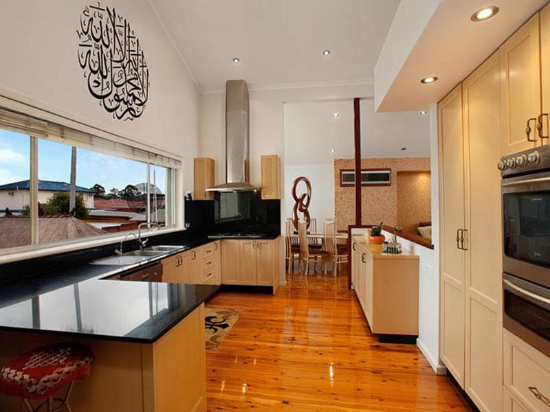 6/83																										Old South Head Road
														
								Bondi Junction, NSW 2022, Bass Hill - Thumbnail 5
