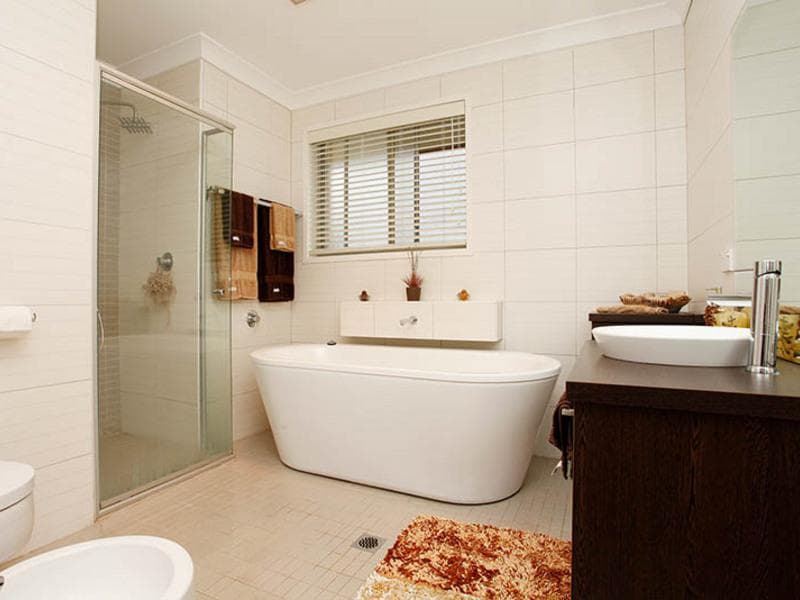 6/83																										Old South Head Road
														
								Bondi Junction, NSW 2022, Bass Hill - Thumbnail 6