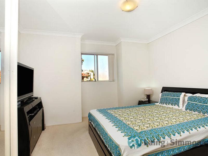 2/57-59 Chamberlain Road, Guildford, Guildford - Thumbnail 4