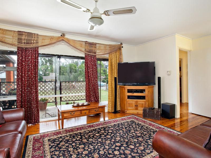 6/83																										Old South Head Road
														
								Bondi Junction, NSW 2022, Whalan - Thumbnail 3