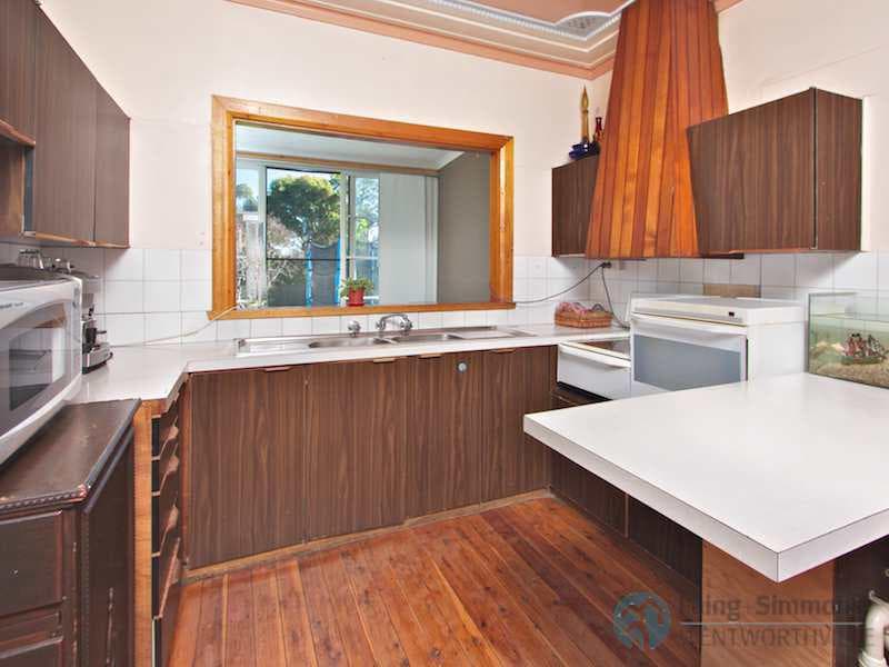 6/83																										Old South Head Road
														
								Bondi Junction, NSW 2022, South Wentworthville - Thumbnail 3