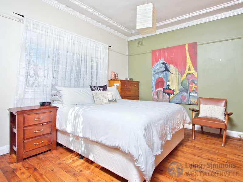 6/83																										Old South Head Road
														
								Bondi Junction, NSW 2022, South Wentworthville - Thumbnail 5
