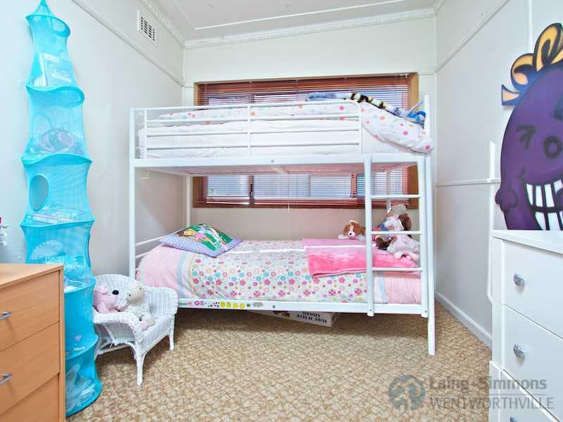 6/83																										Old South Head Road
														
								Bondi Junction, NSW 2022, South Wentworthville - Thumbnail 8