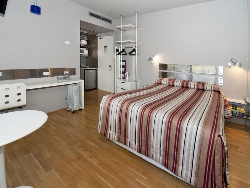 211/28 Macleay Street, Potts Point, Potts Point - Thumbnail 4