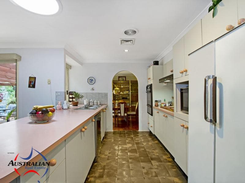 31 Brett Street, Kings Langley, Kings Langley - Thumbnail 2