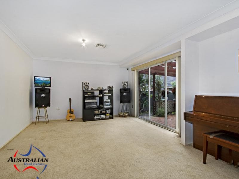 31 Brett Street, Kings Langley, Kings Langley - Thumbnail 4