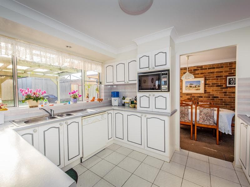 35 Lady Nelson Drive, Port Macquarie, Port Macquarie - Thumbnail 2