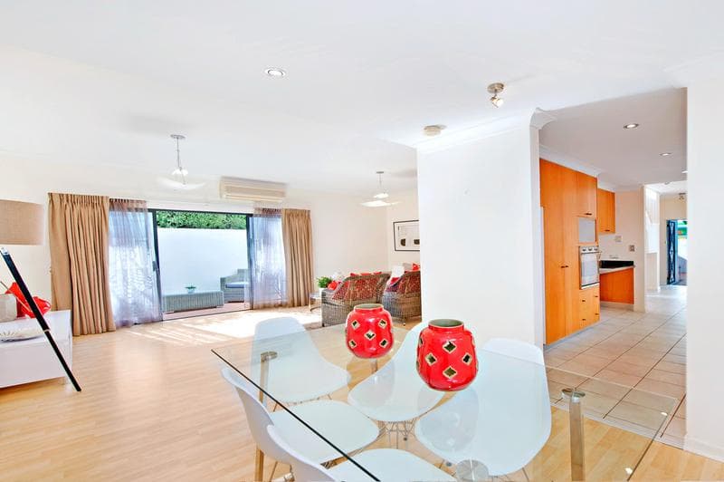 Townhouse 27 Fernleigh Avenue, Rose Bay, Rose Bay - Thumbnail 2