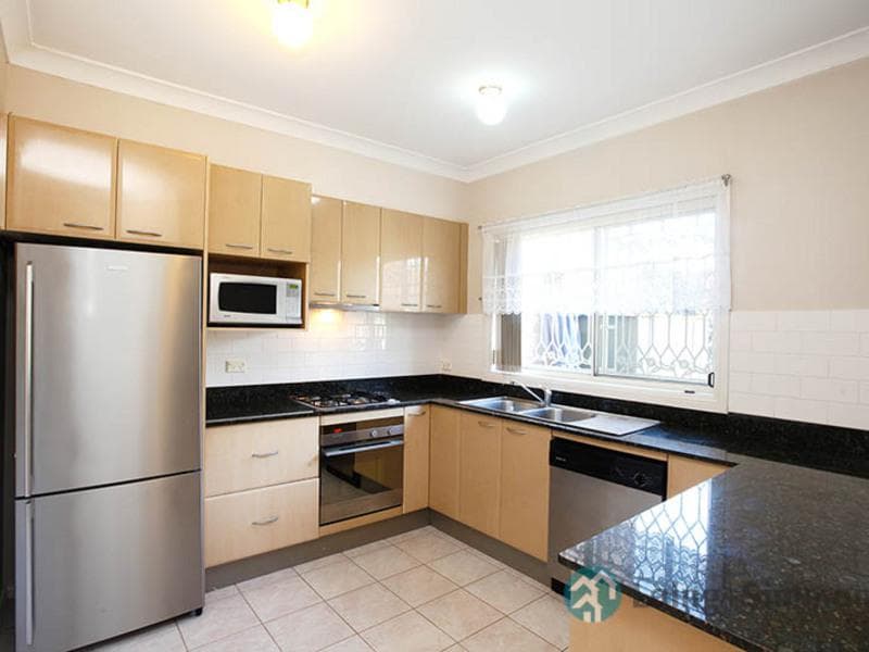 4/436 Windsor Road, Baulkham Hills, Baulkham Hills - Thumbnail 2