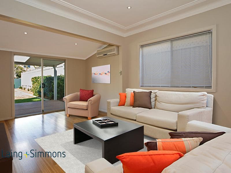 28 Frobisher Avenue, Caringbah, Caringbah - Thumbnail 2