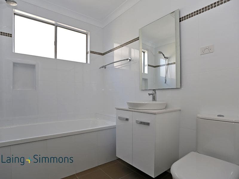 28 Frobisher Avenue, Caringbah, Caringbah - Thumbnail 8