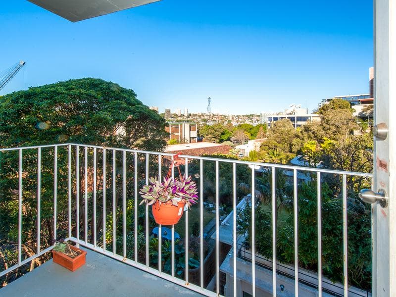 39/8 Wylde Street, Potts Point, Potts Point - Thumbnail 2