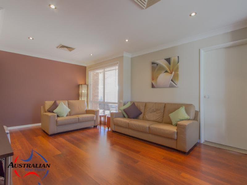 26 Ridgemont Place, Kings Park, Kings Park - Thumbnail 2