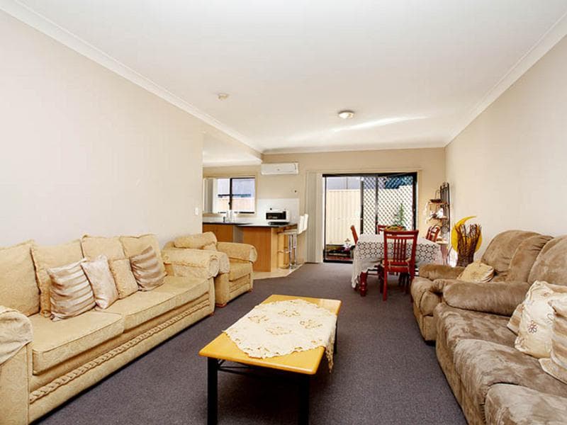 2/14 - 16 Henry Street, Guildford, Guildford - Thumbnail 2