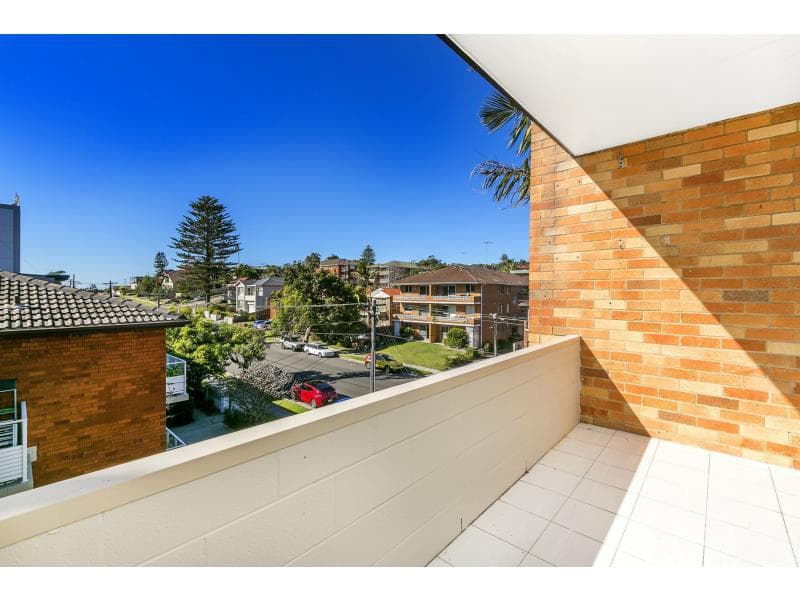 17/168 Pacific Parade, Dee Why, Dee Why - Thumbnail 2