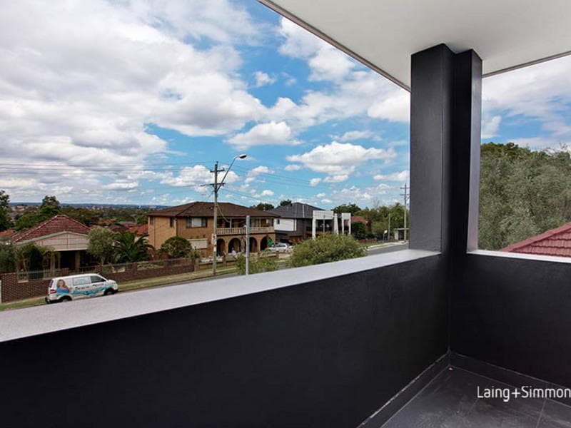 1/142 Hawksview Street, Guildford, Guildford - Thumbnail 4