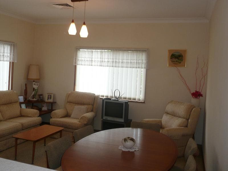 26 Derwent Parade, Blacktown, Blacktown - Thumbnail 2