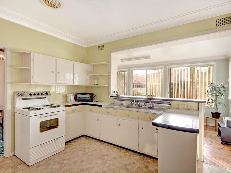 27 Bungalow St, Roselands, Roselands - Thumbnail 3