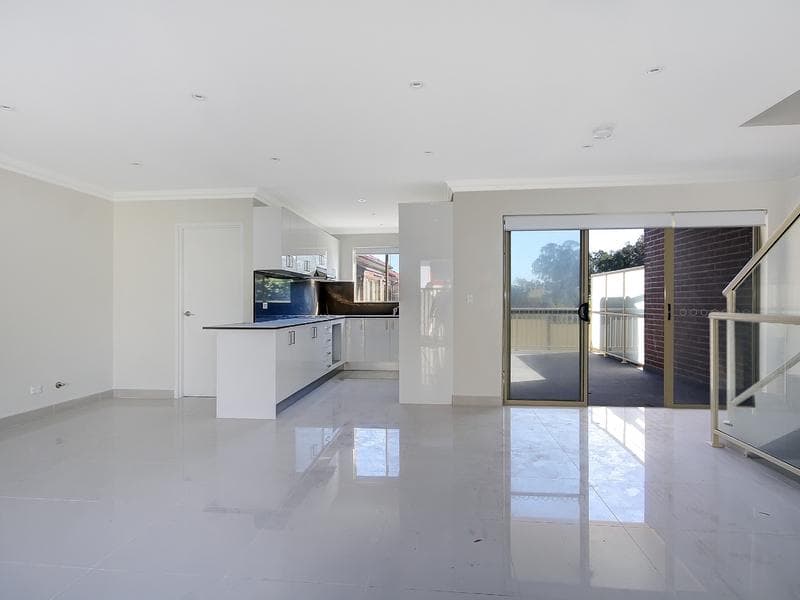 4/16 Nicholas Ave, Campsie, Campsie - Thumbnail 3