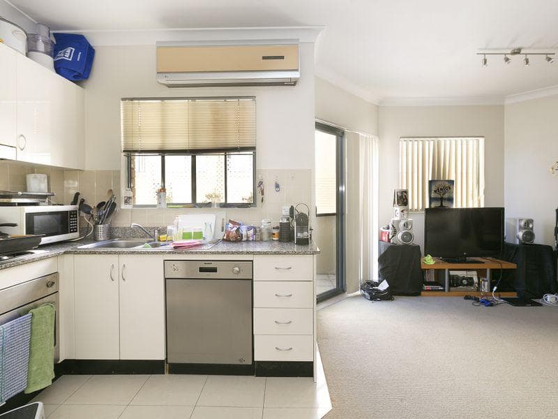 12/1 Waverley Crescent, Bondi Junction, Bondi Junction - Thumbnail 4