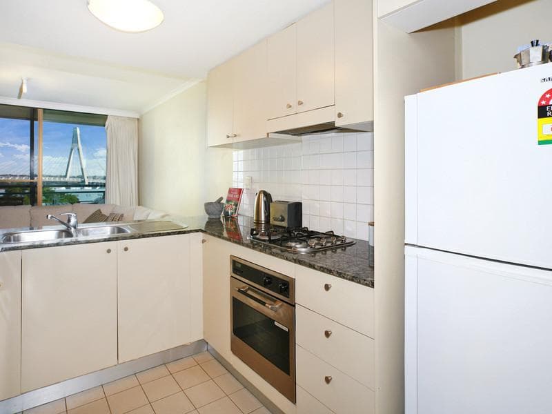 1202/66 Bowman Street, Pyrmont, Pyrmont - Thumbnail 2