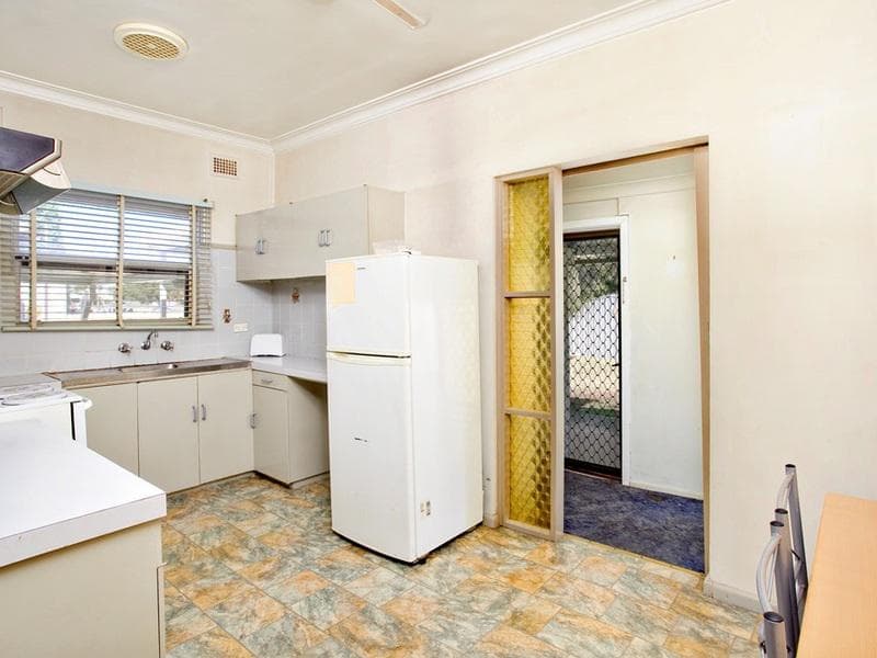 132 Great Western Highway, Colyton, Colyton - Thumbnail 3