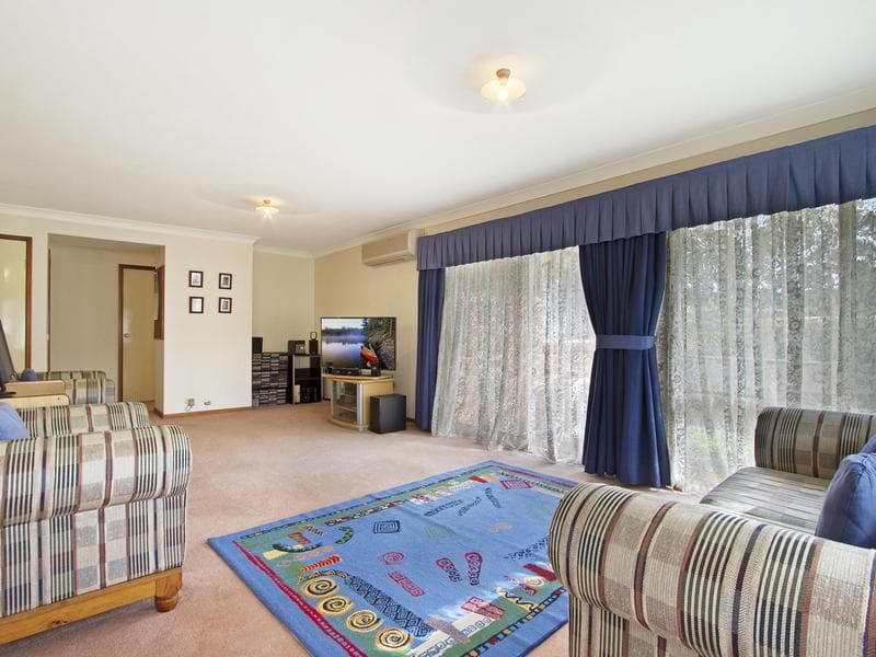8 Feluga Place, Acacia Gardens, Acacia Gardens - Thumbnail 4