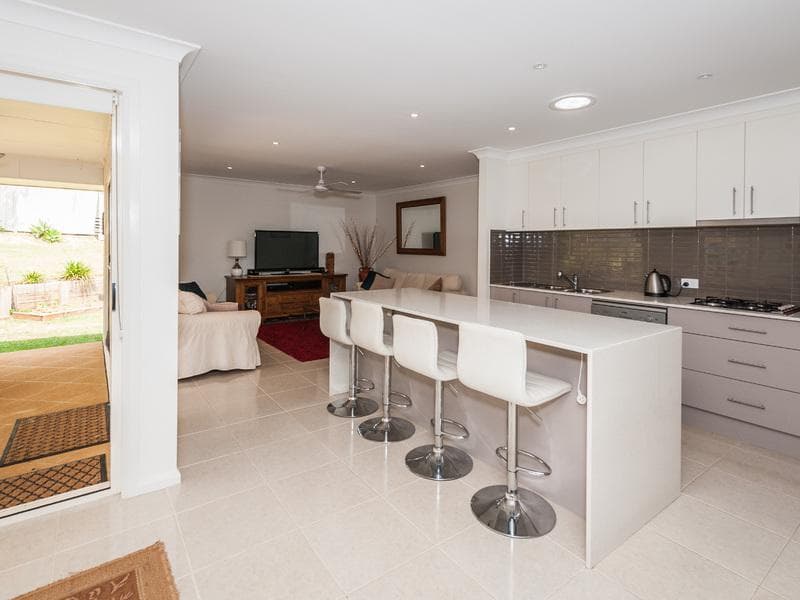 6 Timbarra Close, Port Macquarie, Port Macquarie - Thumbnail 2
