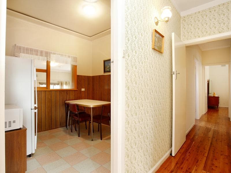 9 Chalford Ave, Canterbury, Canterbury - Thumbnail 6