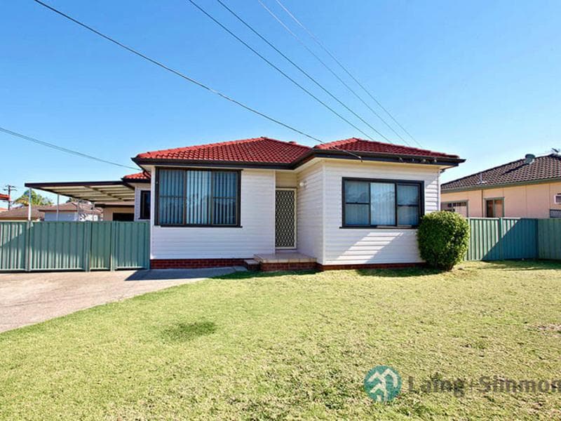 16 Paterson Cres, Fairfield West, Fairfield West - Image 1