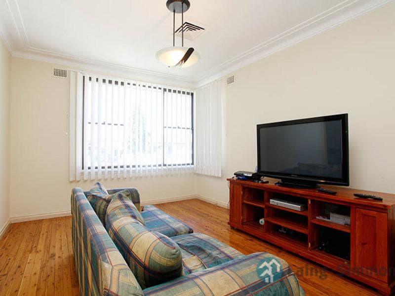 16 Paterson Cres, Fairfield West, Fairfield West - Thumbnail 2