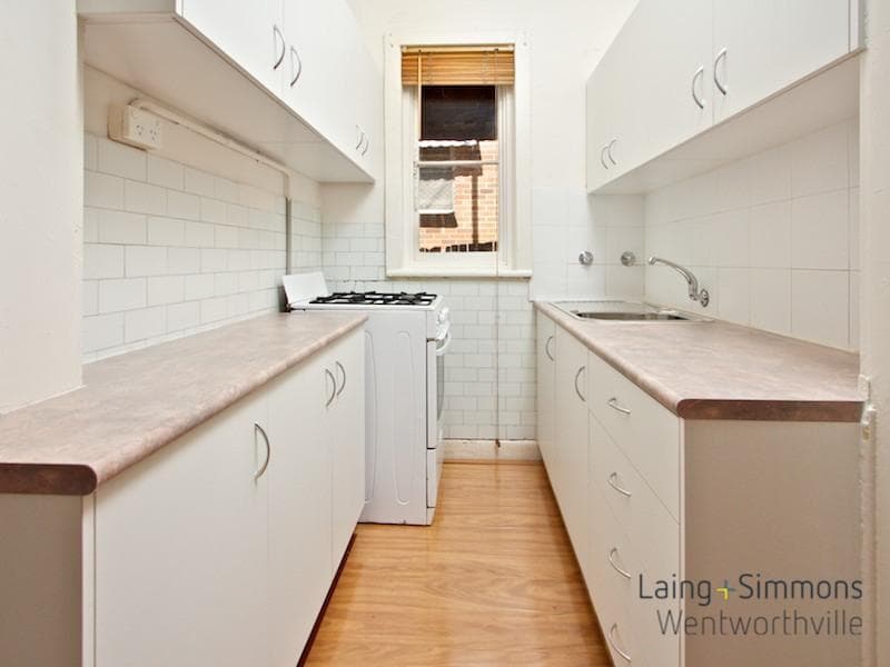 5 Moree Avenue, Westmead, Westmead - Thumbnail 2