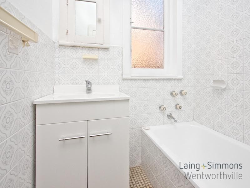 5 Moree Avenue, Westmead, Westmead - Thumbnail 8