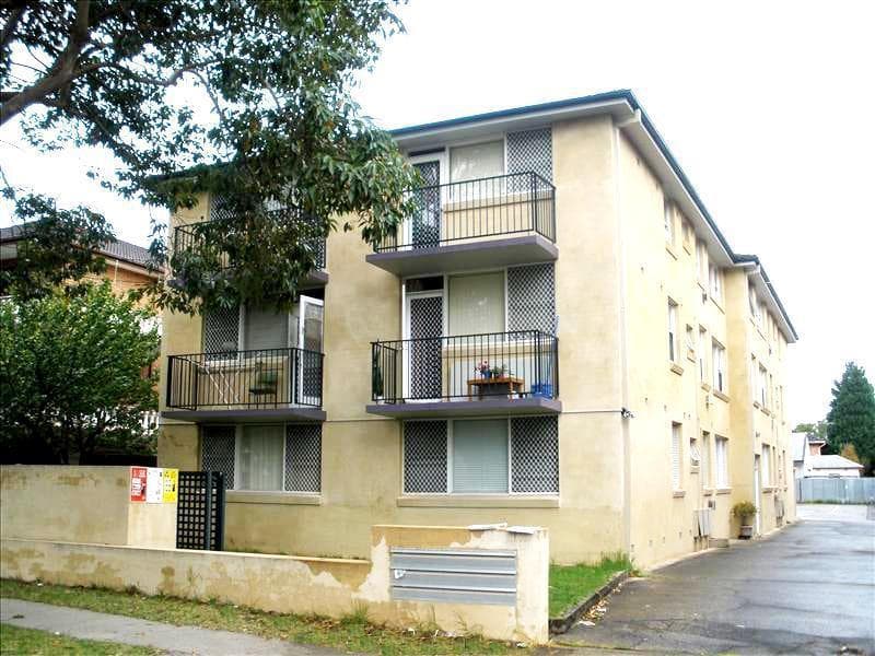 7/6 Fourth Ave, Campsie, Campsie - Image 1