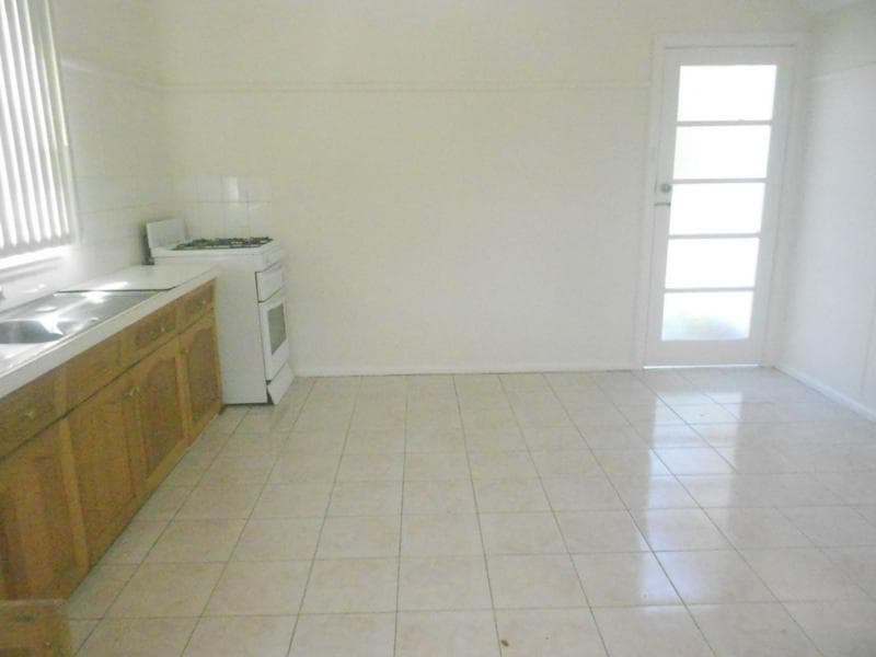 5 Malouf Place, Blacktown, Blacktown - Thumbnail 2